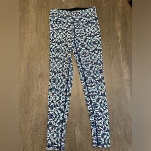 VICTORIA SECRET GLOW IN THE DARK GEOMETRIC LEGGINGS - Size Small SKU:457